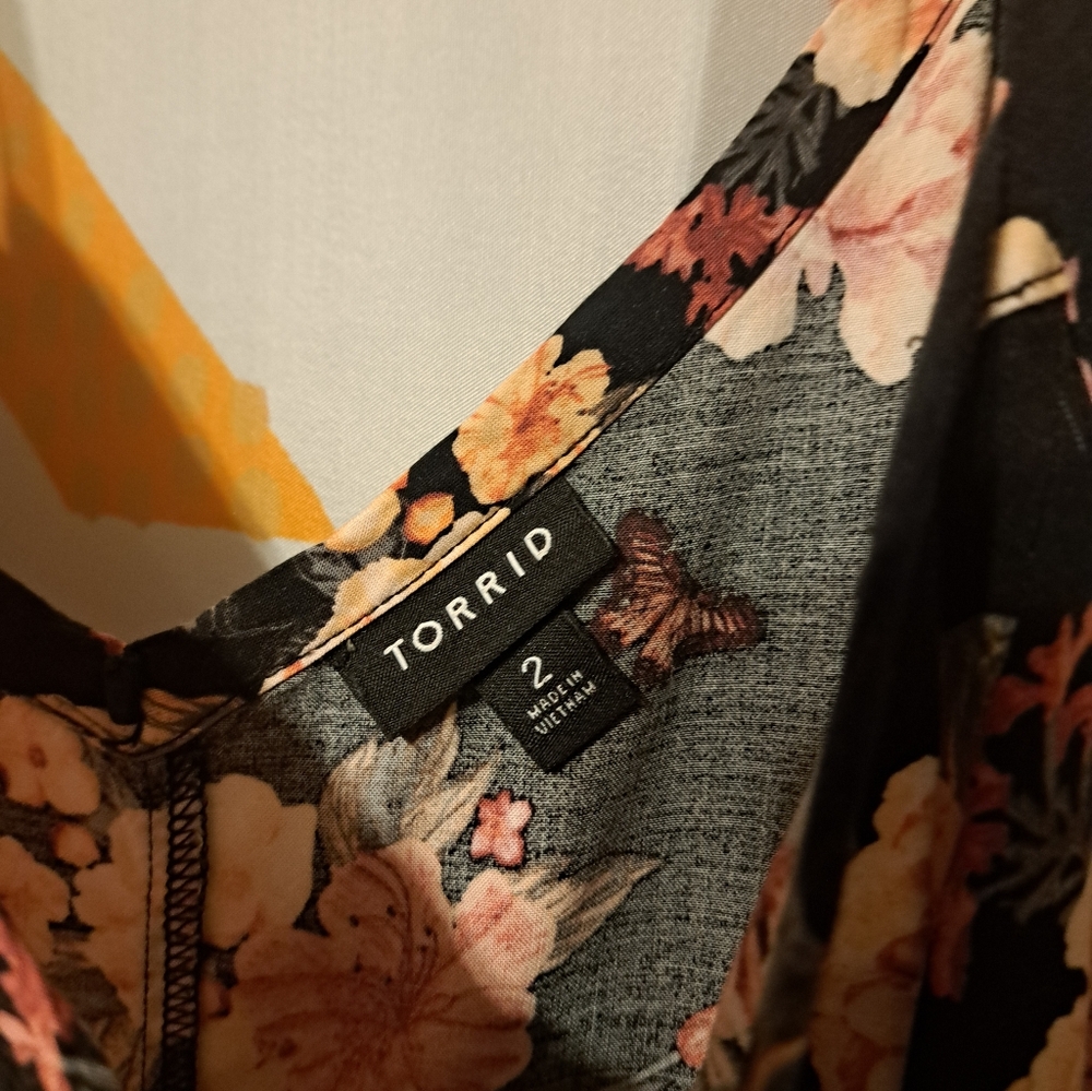 Torrid Black Floral Midi Trapeze Dress - Picture 4 of 4